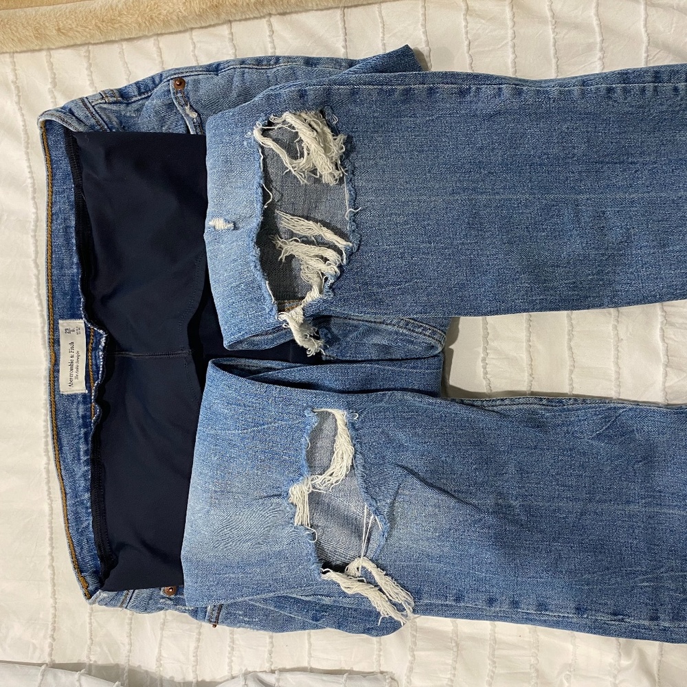 a&f maternity jeans